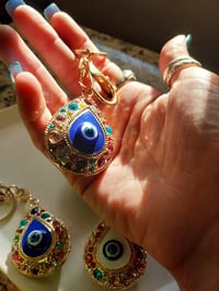 Image 3 of Glam eye keychain