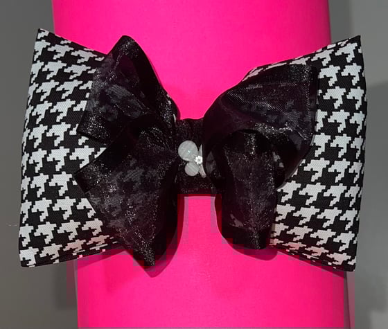 Image of PUFFIE BOW /Classic Black& White