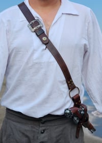 Image 1 of Pistol baldric brown/silver