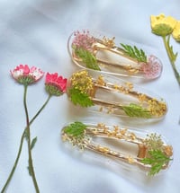 Image 3 of Floral hairclips