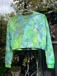 Image 1 of Green/yellow women’s tie dye cropped crew neck size XS