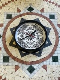 Image 1 of Flower hour