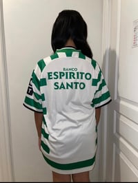 Image 3 of Sporting Clube De Portugal 00/01 Reebok Retro Jersey