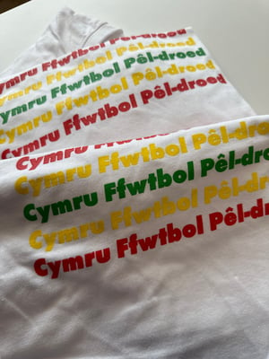 Image of Cymru Ffwtbol Pel-Droed Crys T Gwyn 