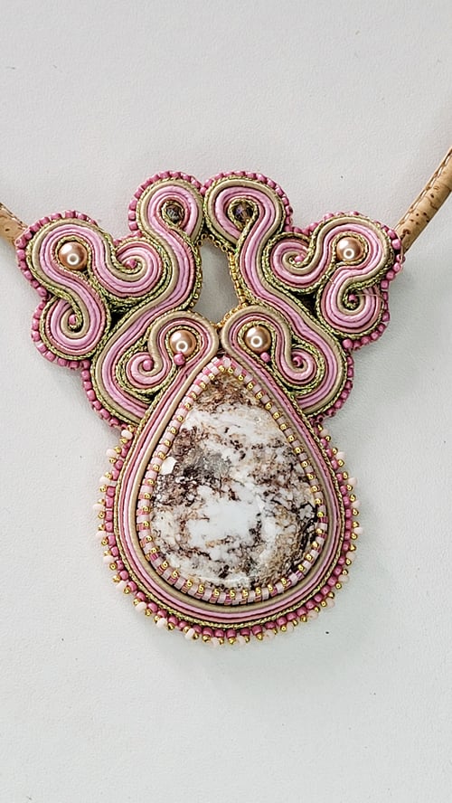 Image of Collier brodé soutache CAMELIA