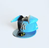 Image 2 of Sky Blue - Yankees Fitted