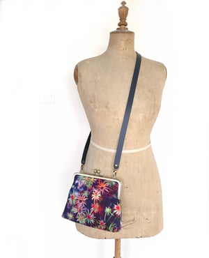 Image of Starry mosses, large kisslock shoulder bag with crossbody strap