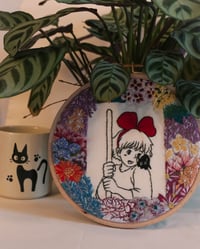 Image 1 of Embroidery - Kiki flower