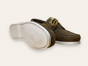 Image of Marinaio taupe suede white sole by Brugnoli