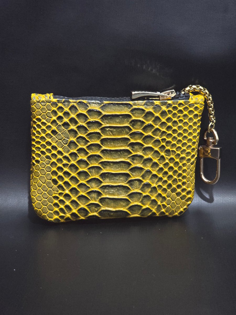 Image of Finidi Pouch