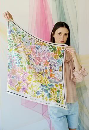 Image of PAÑUELO 100% SEDA MAMÁ.