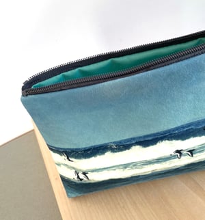 Image of Oystercatchers, wash bag, make-up, travel zipper pouch
