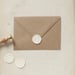 Image of ENVELOPPE KRAFT ET SON CACHET DE CIRE ÉCRU / JEANNE