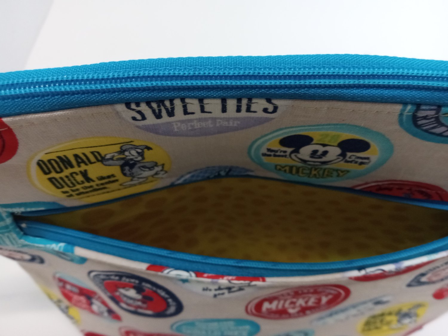 Image of  Set: Small Project Bag with front zipper pocket & Needle case 