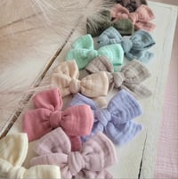 Image 4 of Medium soft pinwheel bows