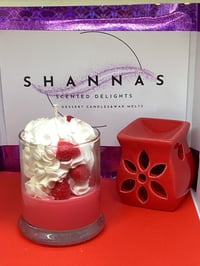 Image 1 of STRAWBERRY BLISS CANDLE 