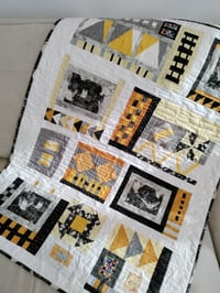 Image 2 of Owls on Quilt