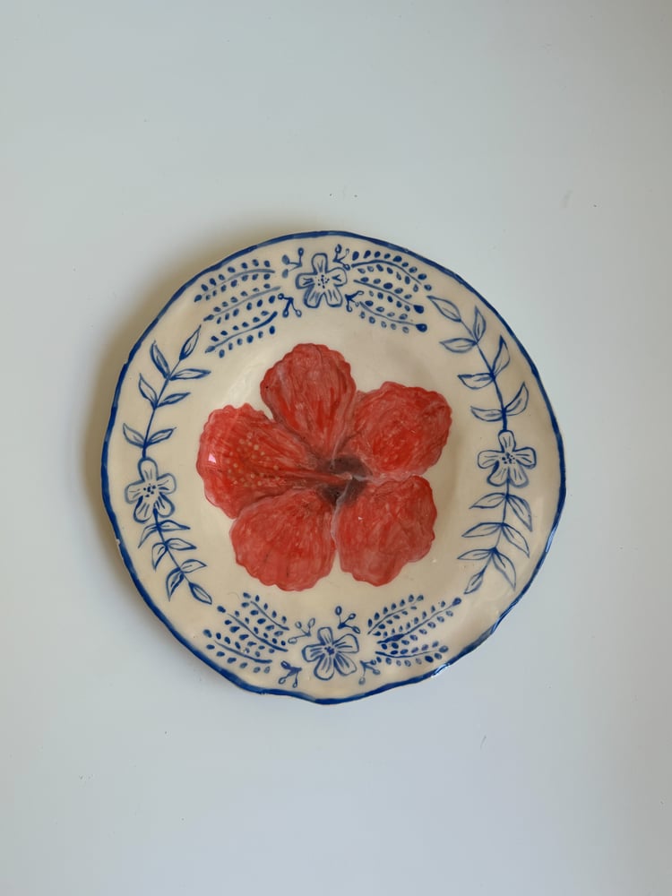 Image of red rose hibiscus plate