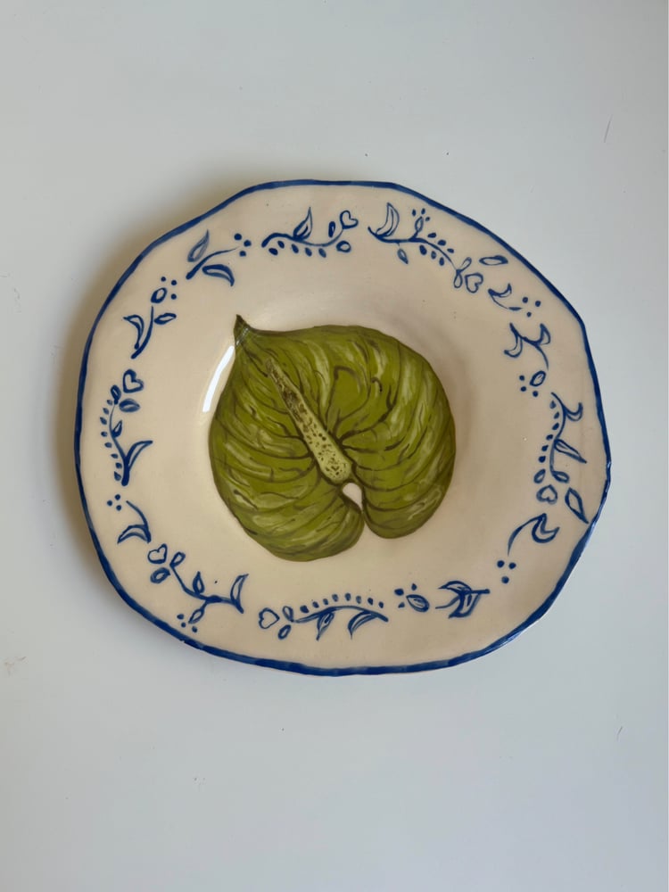Image of lily green anthurium plate