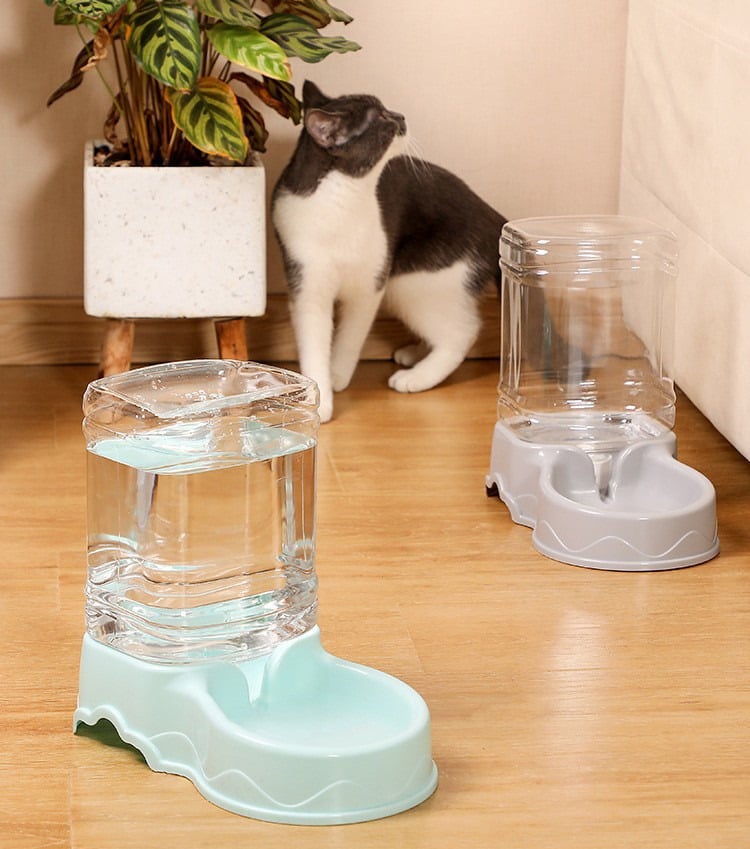 Pet automatic cat drinking bowl cat bowl large capacity dog bowl 3.8L combination food storage