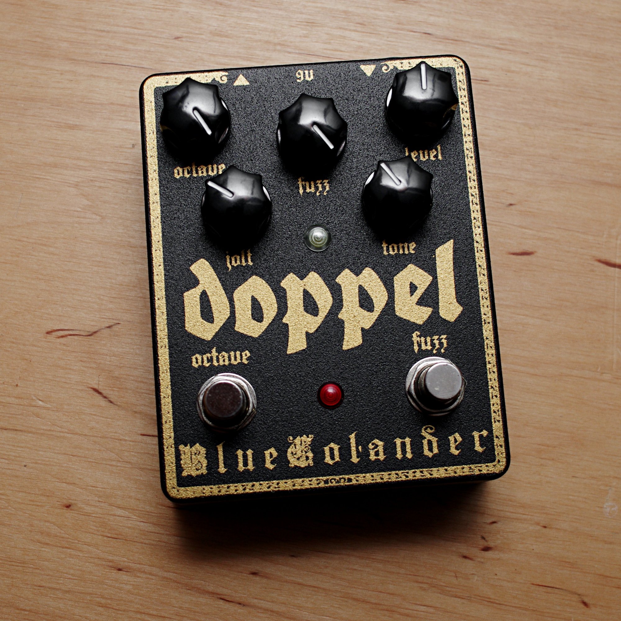 Doppel - octave fuzz | blue colander stompboxes Doppel - octave fuzz | blue colander stompboxes