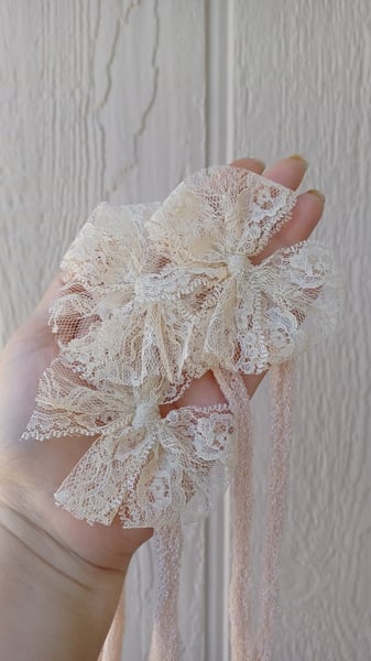 Image of Lace bows