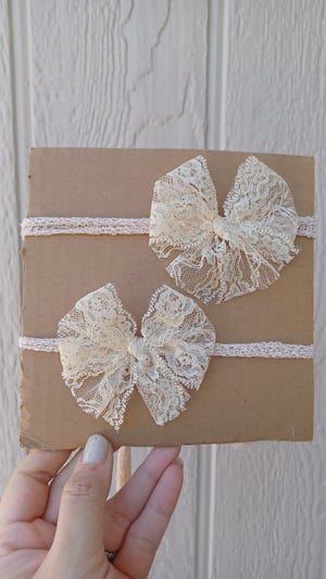 Image of Lace bows