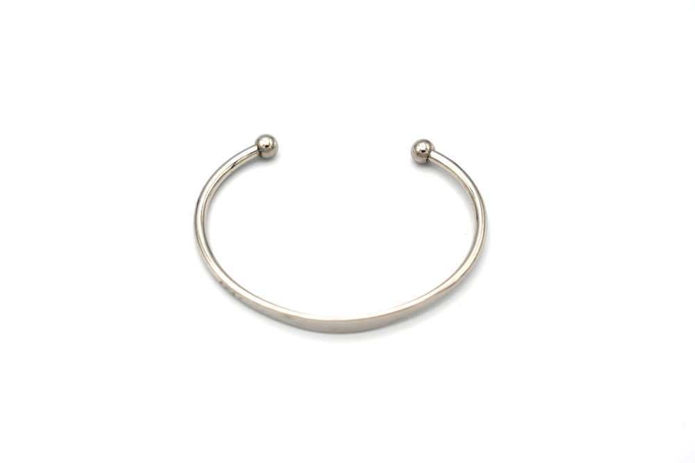 Image of Classic Ball Bangle