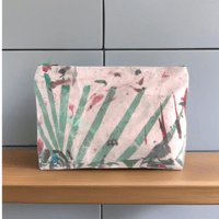 Image 1 of Print Table Zip Purse Palm Leaf (small)