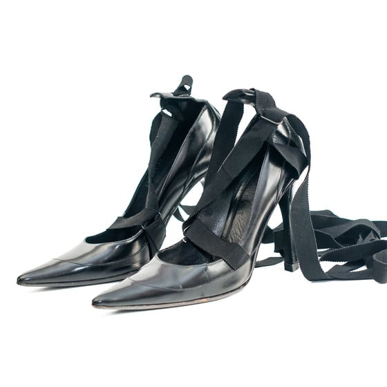 Image of Gucci by Tom Ford 2002 Runway Lace Up Ribbon High Heel Pumps