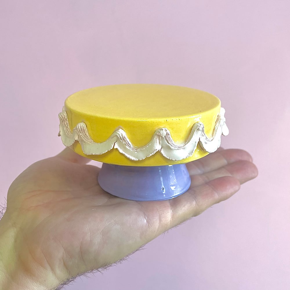 Image of Orange sorbet cake stand 