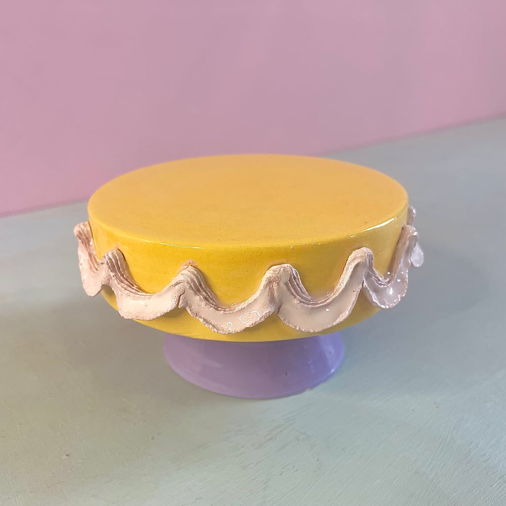 Image of Orange sorbet cake stand 