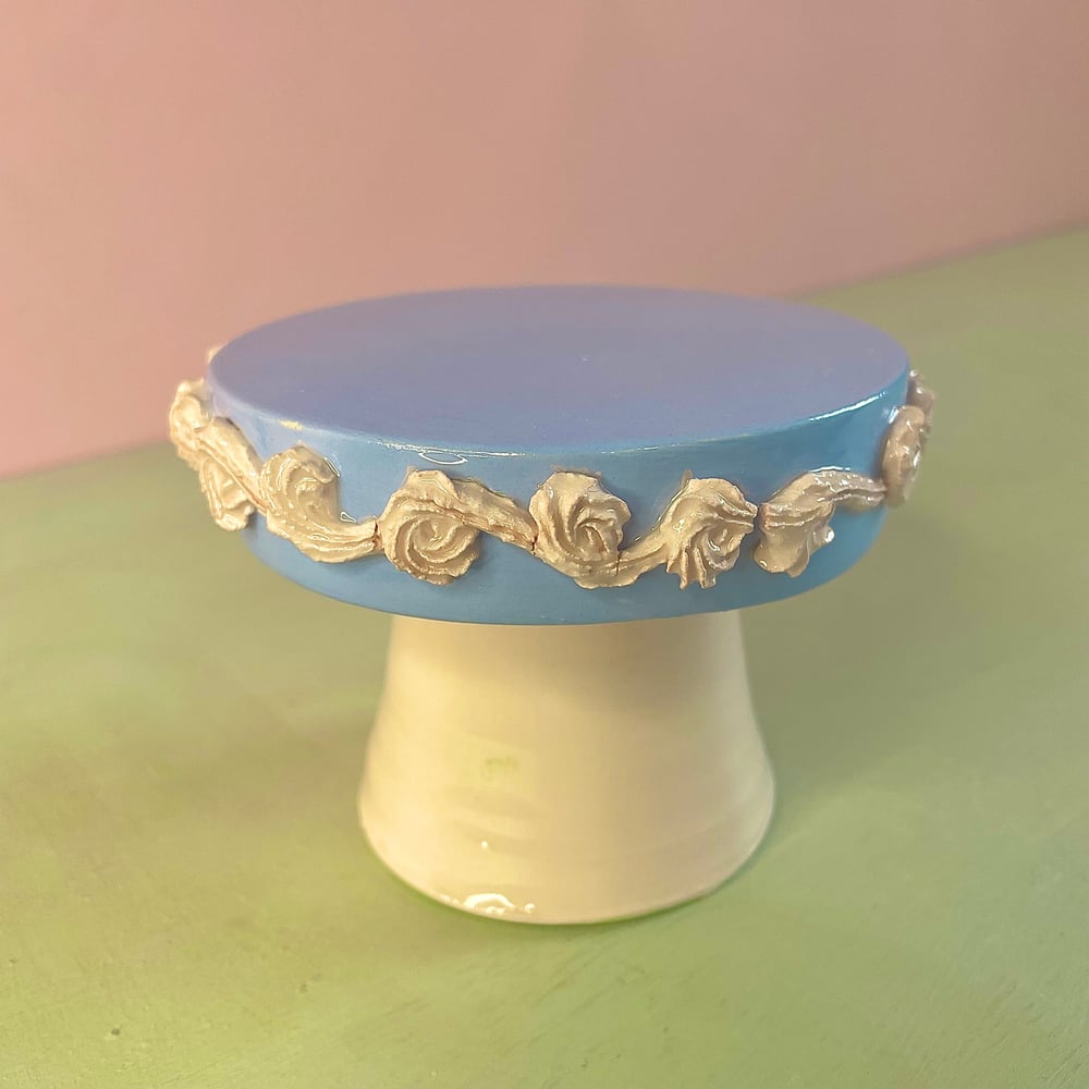 Image of Pink and blue cupcake stand 