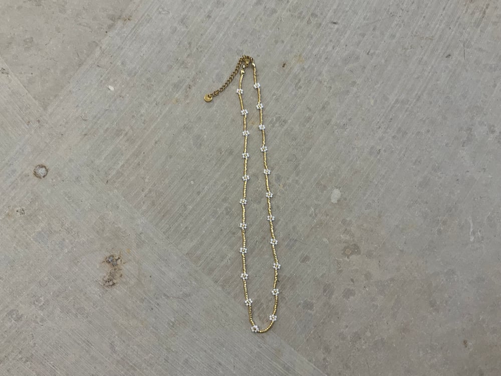 golden flower necklace 