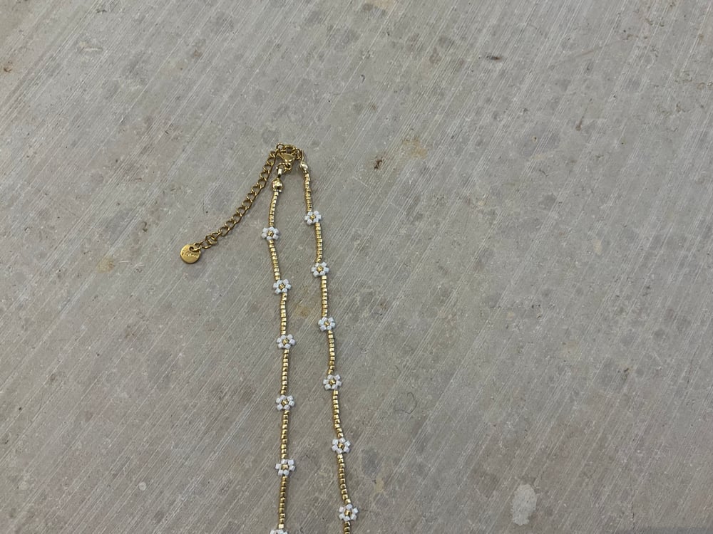 golden flower necklace 