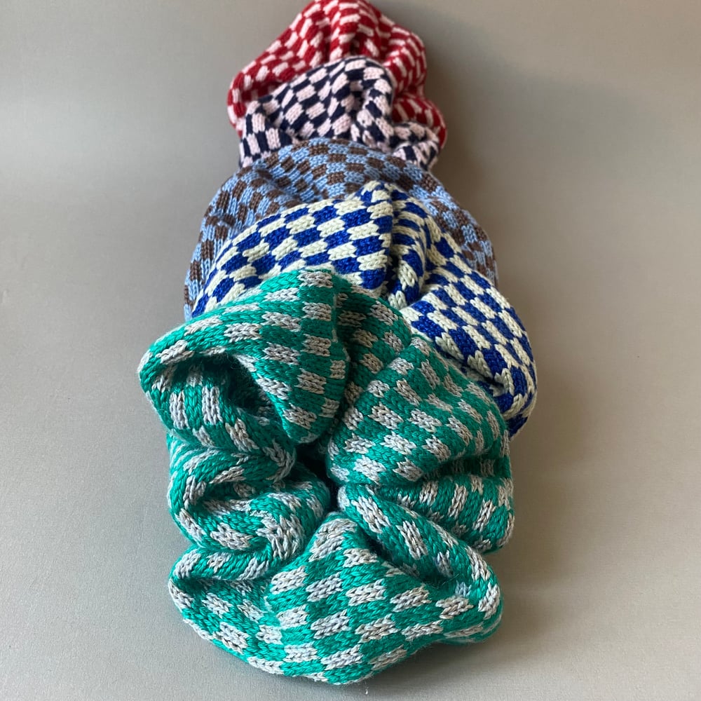 Image of Jacquard scrunchies