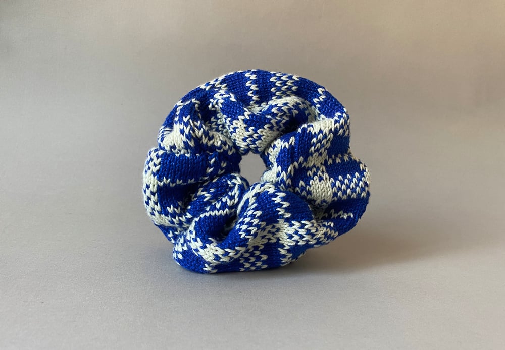Image of Jacquard scrunchies