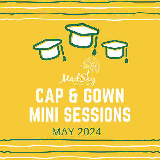 Image of CAP & GOWN MINI SESSIONS