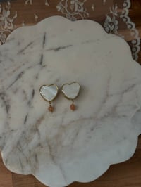 Image 3 of Pearly Heart Plug Custom (Gold)