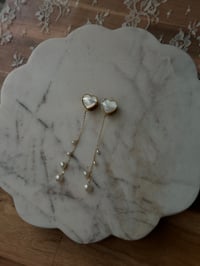 Image 7 of Pearly Heart Plug Custom (Gold)