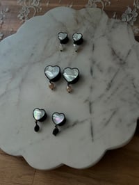 Image 3 of Pearly Heart Plug Custom (Black)
