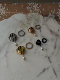 Image 7 of Pearly Heart Plug Custom (Black)