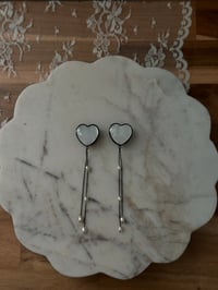 Image 6 of Pearly Heart Plug Custom (Black)