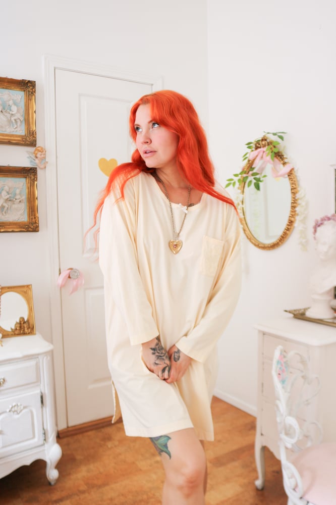 Image of Vintage 90s Victoria's Secret Gold Label Pastel Yellow Cotton Sleep Shirt (M/L)
