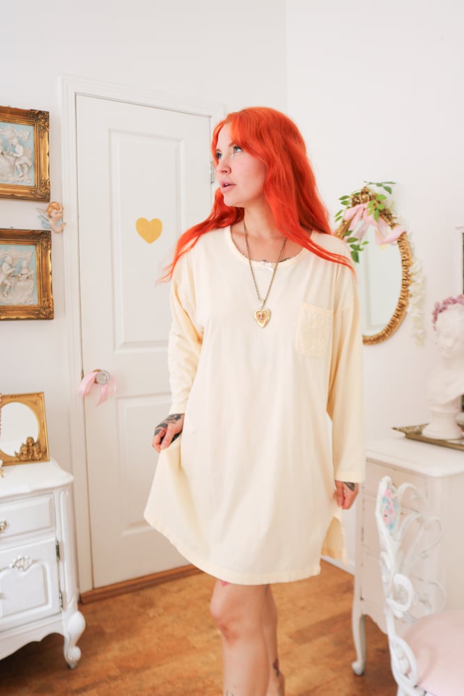 Image of Vintage 90s Victoria's Secret Gold Label Pastel Yellow Cotton Sleep Shirt (M/L)