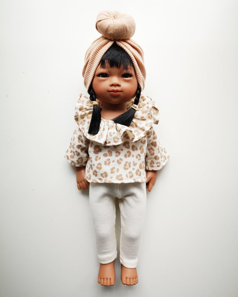 Suzi + tenue Image 2