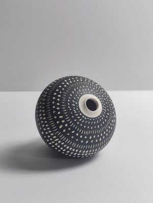 Image of Black & White Midi Sgraffito Vessel