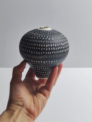 Image of Black & White Midi Sgraffito Vessel