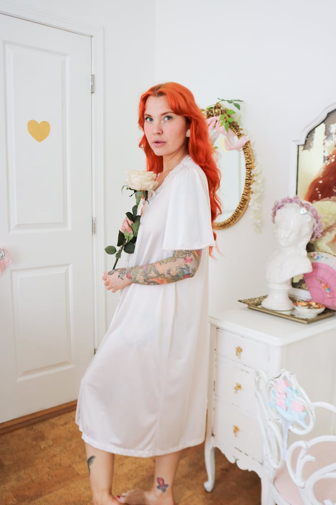 Image of Vintage 1980s Vanity Fair Button Up Pastel Pink Housecoat (XL)