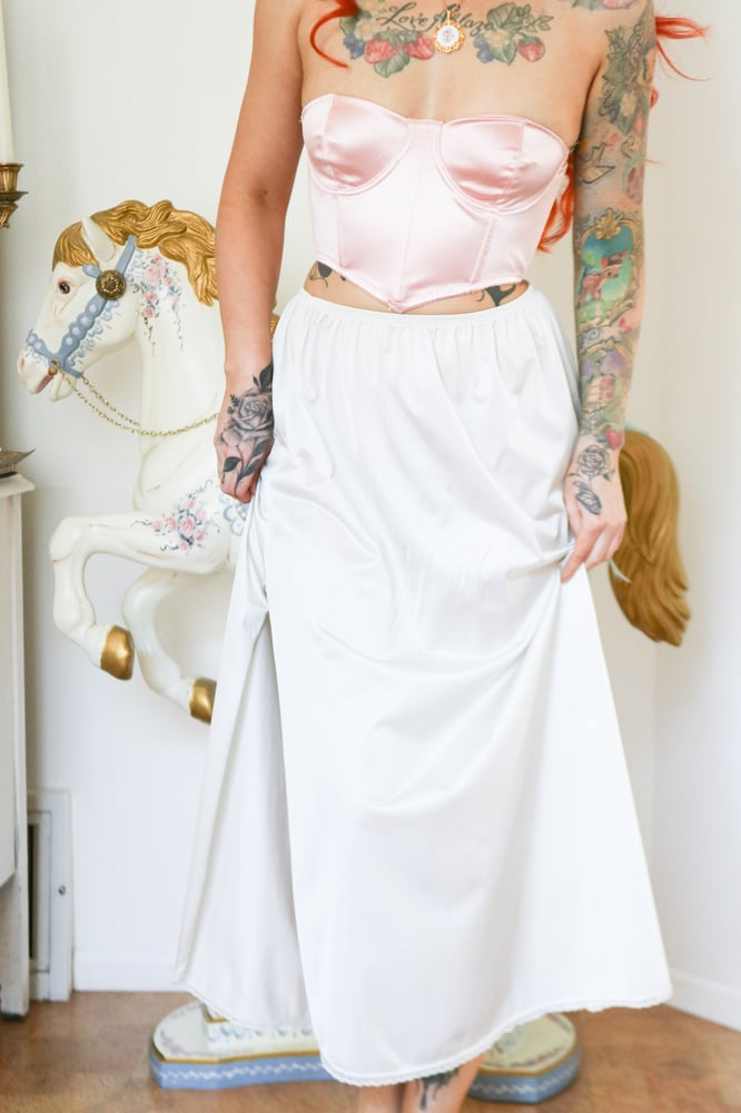 Image of Vintage 1980s Vanity Fair White Full Half Slip (Large)